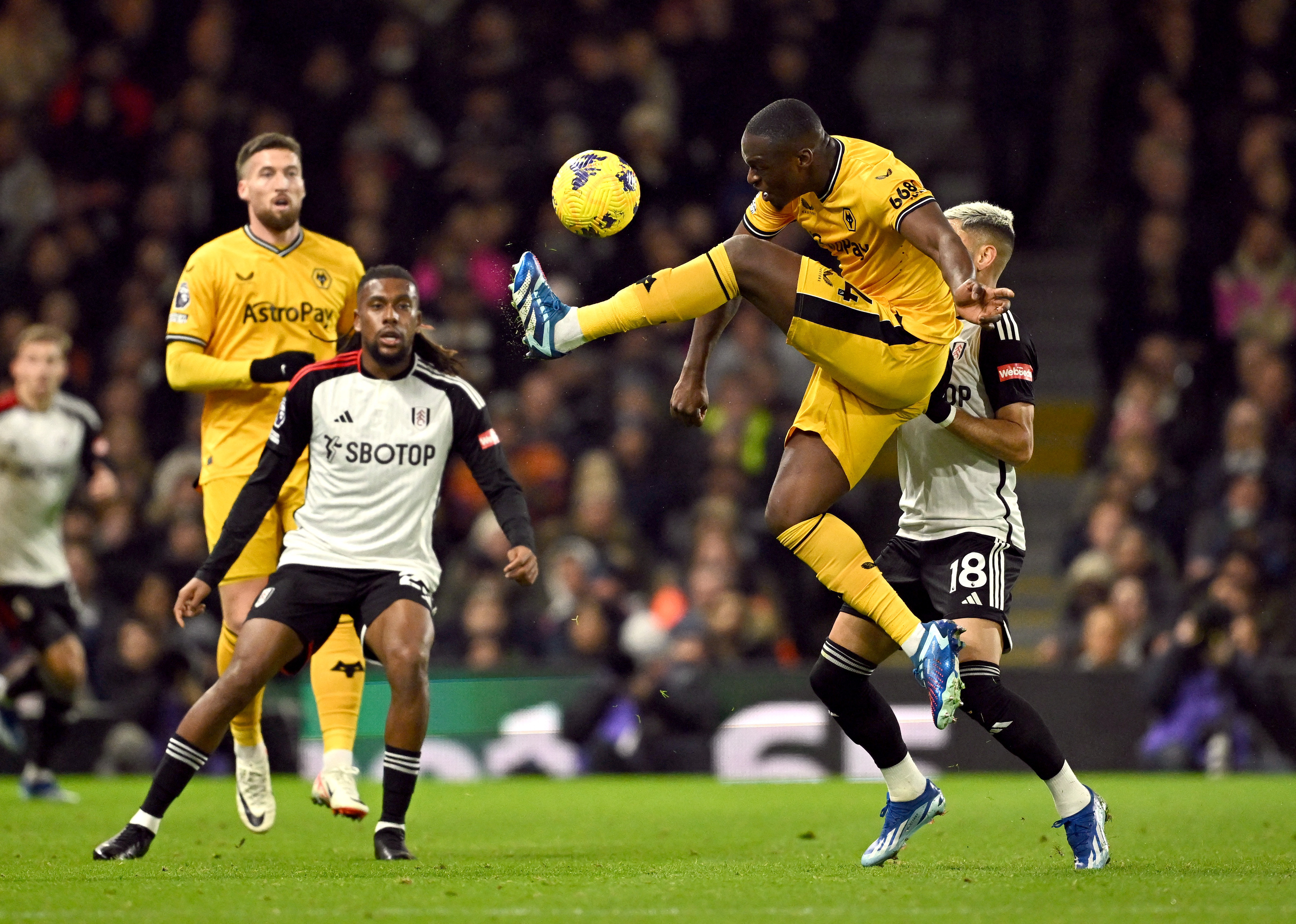 Fulham vs Wolves thứ Bảy